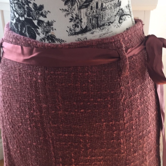 Beautiful skirt - Picture 2 of 2